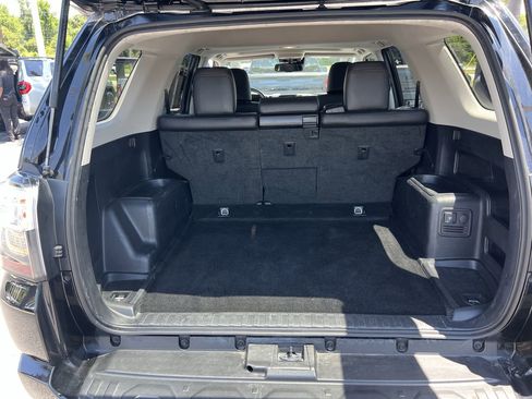 Used 2022 Toyota 4Runner TRD Off-Road Premium w/ Moonroof Package AWD/4WD image 33