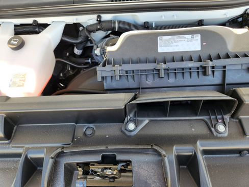 New 2025 GMC Savana 2500 Extended w/ Driver Convenience Package image 21