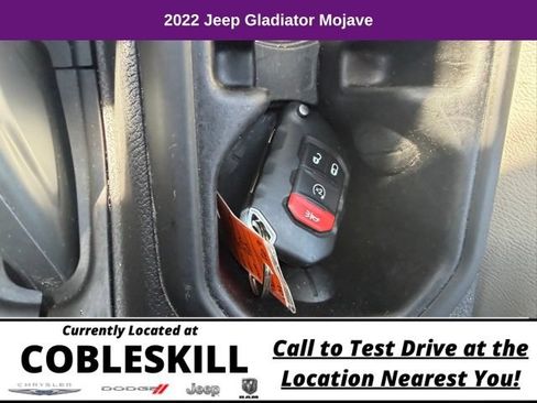 Used 2022 Jeep Gladiator Mojave w/ Dual Top Group AWD/4WD image 25