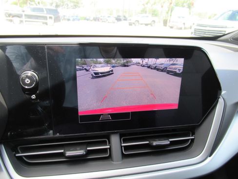 New 2026 Chevrolet Trax RS w/ Sunroof Package FWD image 24