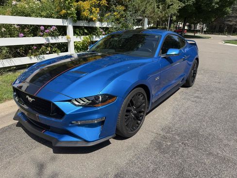 Used 2019 Ford Mustang GT Premium w/ GT Performance Package RWD image 7