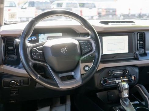 Used 2023 Ford Bronco Big Bend w/ Sasquatch Package image 12