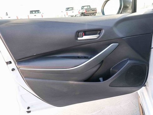 Used 2025 Toyota Corolla SE FWD image 22