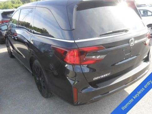 Used 2025 Honda Odyssey Sport-L image 6