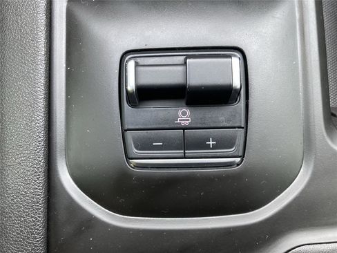 Used 2024 GMC Sierra 3500 AT4 w/ AT4 Premium Plus Package image 17