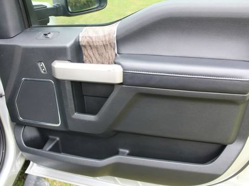 Used 2019 Ford F250 Lariat w/ Lariat Ultimate Package AWD/4WD image 23