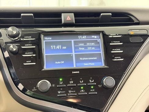 Used 2020 Toyota Camry LE FWD image 46
