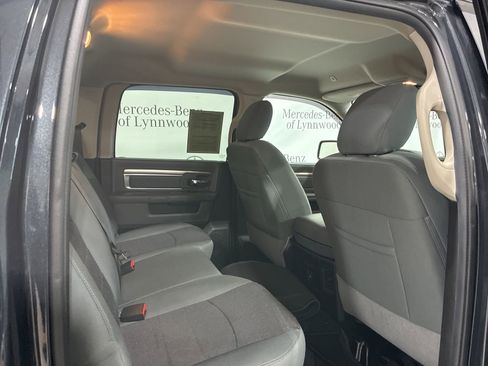 Used 2020 RAM 1500 Classic SLT w/ Luxury Group image 29