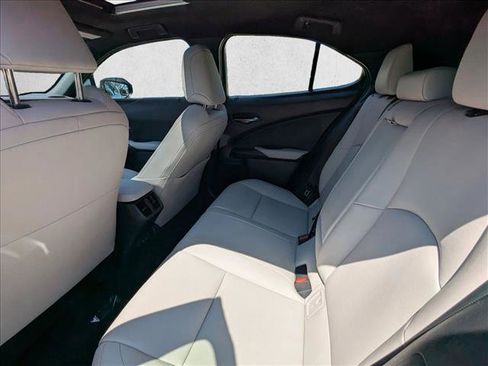 Used 2023 Lexus UX 250h FWD w/ Accessory Package (Z2) image 18