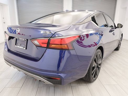 Used 2021 Nissan Altima 2.5 SR FWD image 5