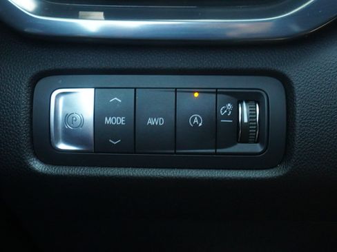Used 2024 GMC Acadia AT4 w/ Luxury Package AWD/4WD image 12