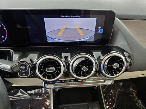 Used 2023 Mercedes-Benz GLA 250 image 21