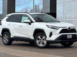 Certified 2022 Toyota RAV4 XLE video 2