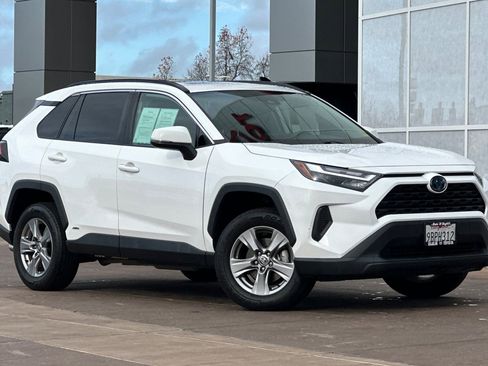 Certified 2022 Toyota RAV4 XLE image 2
