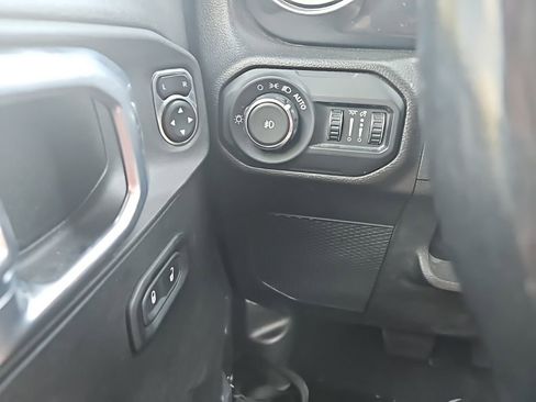 Used 2022 Jeep Wrangler Unlimited Sport image 21