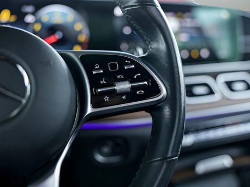 Used 2023 Mercedes-Benz GLE 450 4MATIC w/ AMG Line Exterior image 36