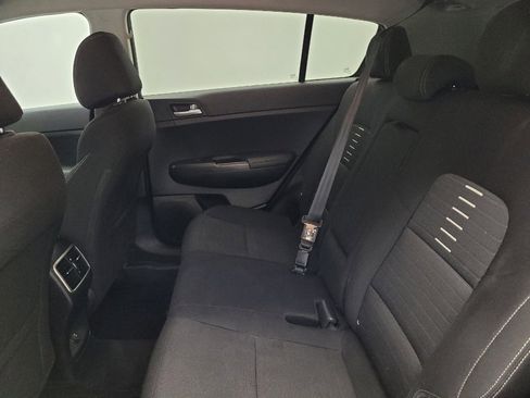 Used 2018 Kia Sportage LX AWD/4WD image 18