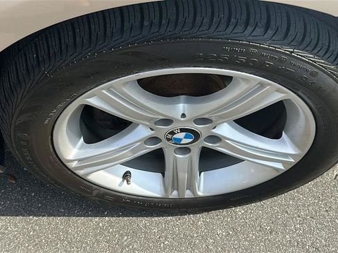 Used 2013 BMW 328i xDrive Sedan AWD/4WD image 19
