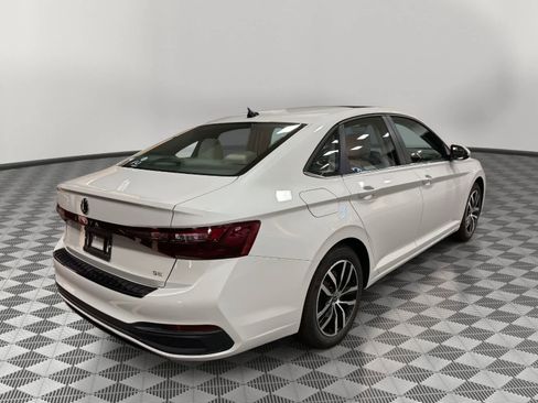 New 2026 Volkswagen Jetta SE image 3