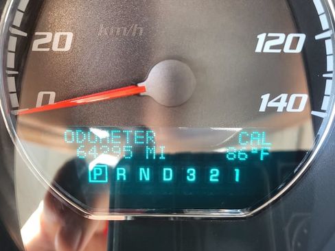 Used 2009 Buick Lucerne CXL FWD image 32