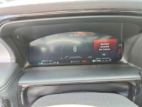 Used 2023 Lincoln Nautilus AWD image 8