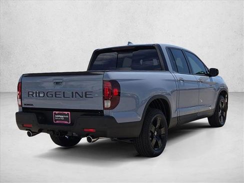 New 2026 Honda Ridgeline Black Edition image 2