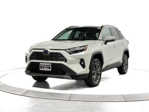 Certified 2022 Toyota RAV4 Limited image 3