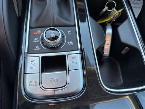 Used 2024 Kia Telluride S image 15