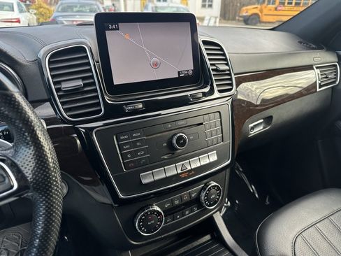 Used 2018 Mercedes-Benz GLS 450 4MATIC image 35