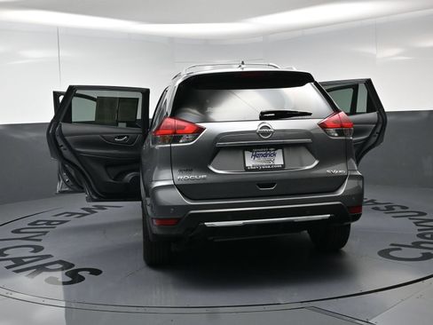 Used 2019 Nissan Rogue SV w/ Premium Package AWD/4WD image 28