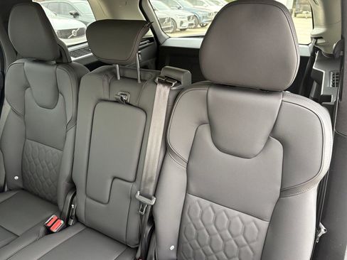 New 2026 Volvo XC90 B6 Core image 24