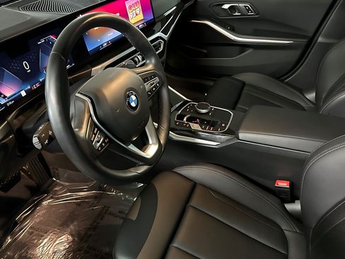 Used 2023 BMW 330i Sedan w/ Driving Assistance Package RWD image 4