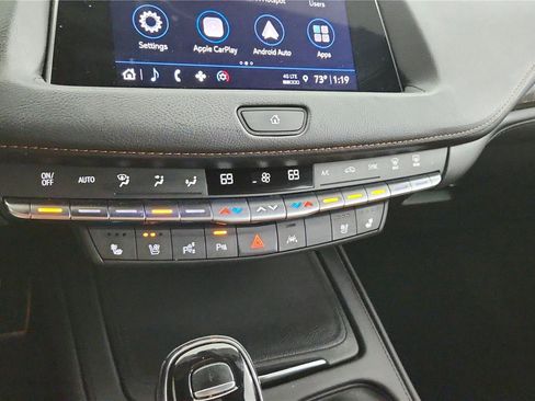 Used 2022 Cadillac XT4 Premium Luxury w/ Enhanced Visibility Package AWD/4WD image 27