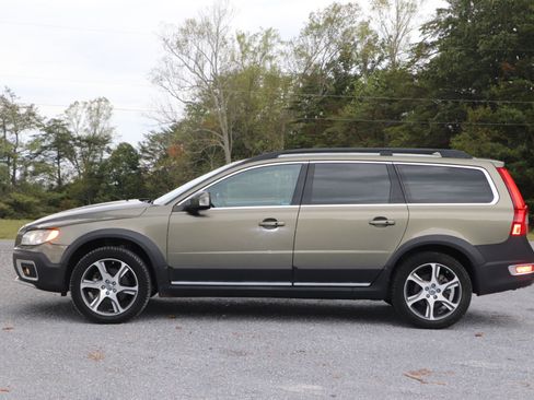 Used 2011 Volvo XC70 T6 image 27