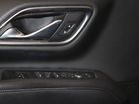 Used 2021 Chevrolet Suburban High Country AWD/4WD image 10