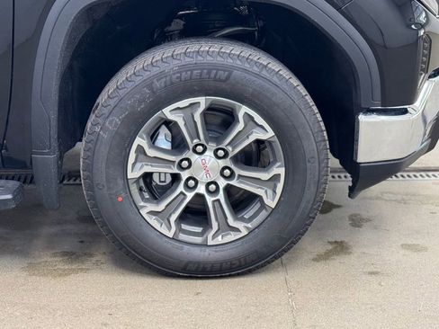 New 2026 GMC Sierra 1500 SLT AWD/4WD image 4