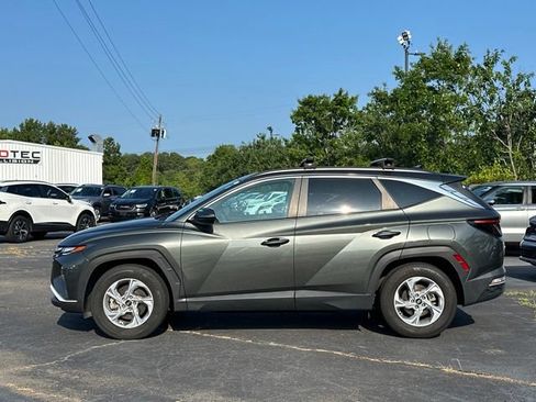 Used 2022 Hyundai Tucson SEL FWD image 2