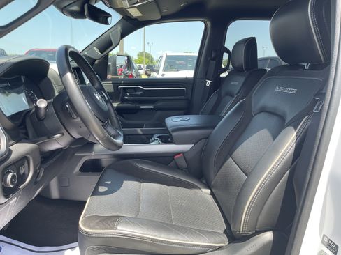 Used 2024 RAM 1500 Laramie AWD/4WD image 35
