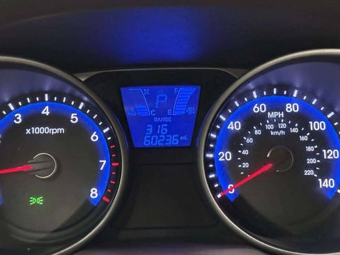 Used 2015 Hyundai Tucson GLS w/ Option Group 02 FWD image 33
