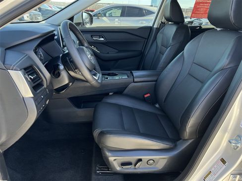 Certified 2024 Nissan Rogue SV w/ SV Premium Package image 20