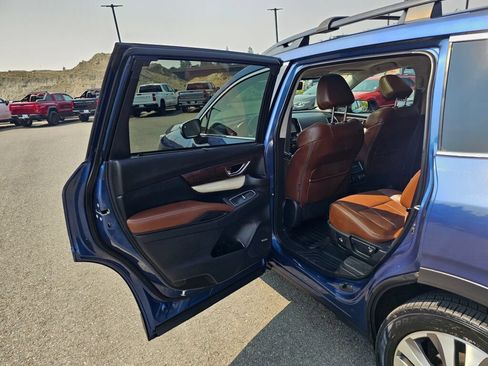 Used 2019 Subaru Ascent Touring w/ Popular Package #3 AWD/4WD image 24