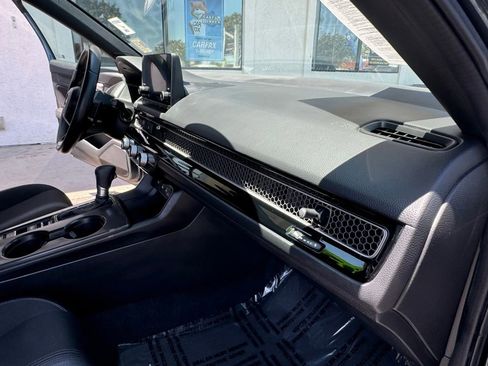 Used 2025 Honda Civic Sport image 18