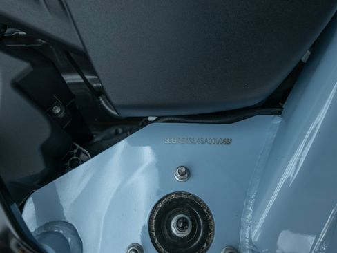 Used 2025 Karma Revero Luxury image 38