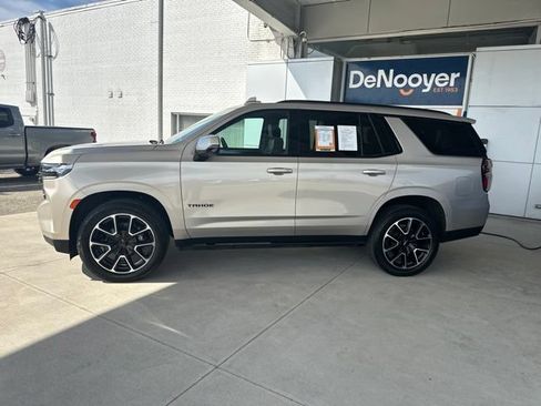 Used 2023 Chevrolet Tahoe RST w/ Luxury Package AWD/4WD image 11