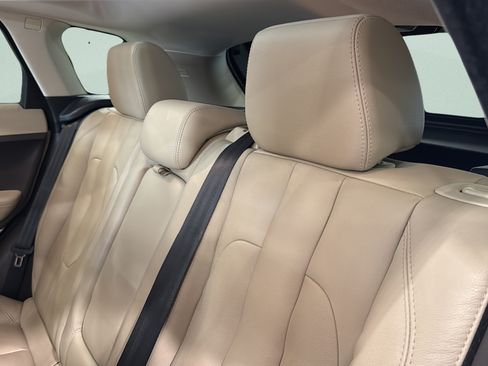 Used 2015 Land Rover Range Rover Evoque Pure Plus AWD/4WD image 23