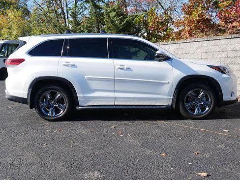 Used 2019 Toyota Highlander Limited Platinum image 9