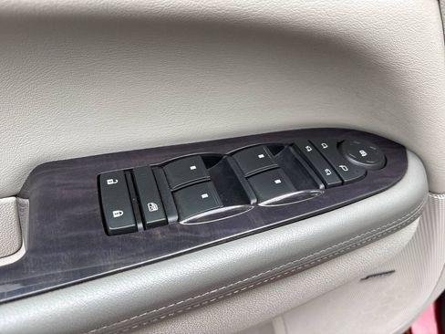 Used 2016 Buick Enclave Premium w/ Experience Buick Package FWD image 33