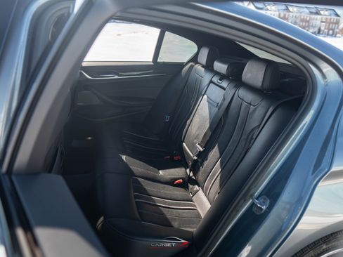 Used 2019 BMW 540i xDrive w/ M Sport Package image 18