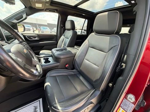 Used 2021 Chevrolet Tahoe Premier w/ Premium Package AWD/4WD image 15
