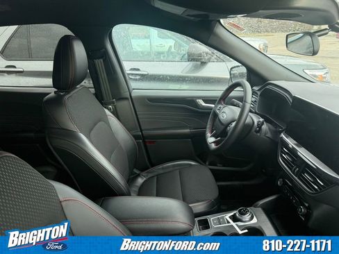 Certified 2025 Ford Escape ST-Line w/ Tech Pack #1 image 9